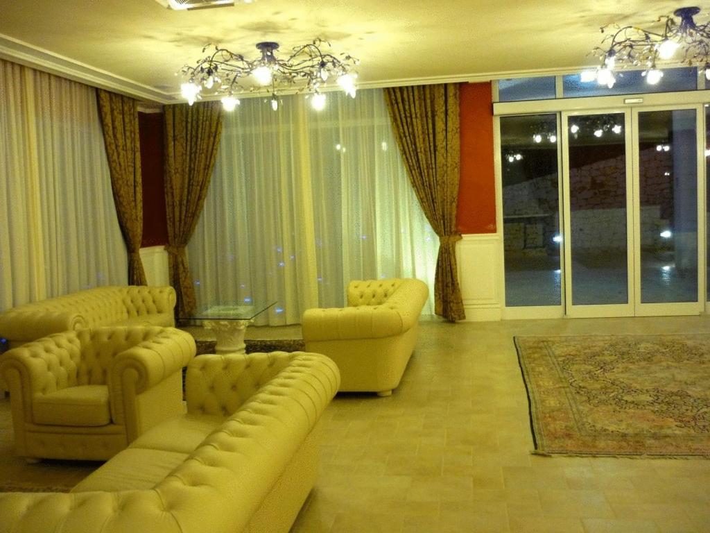 Hotel Madonna Delle Grazie เชจลีเมสซาปิกา ภายนอก รูปภาพ