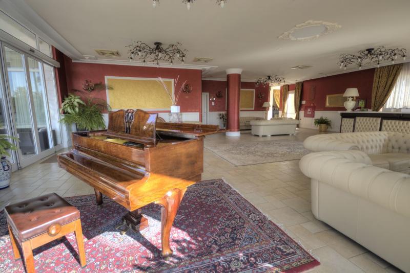 Hotel Madonna Delle Grazie เชจลีเมสซาปิกา ภายนอก รูปภาพ